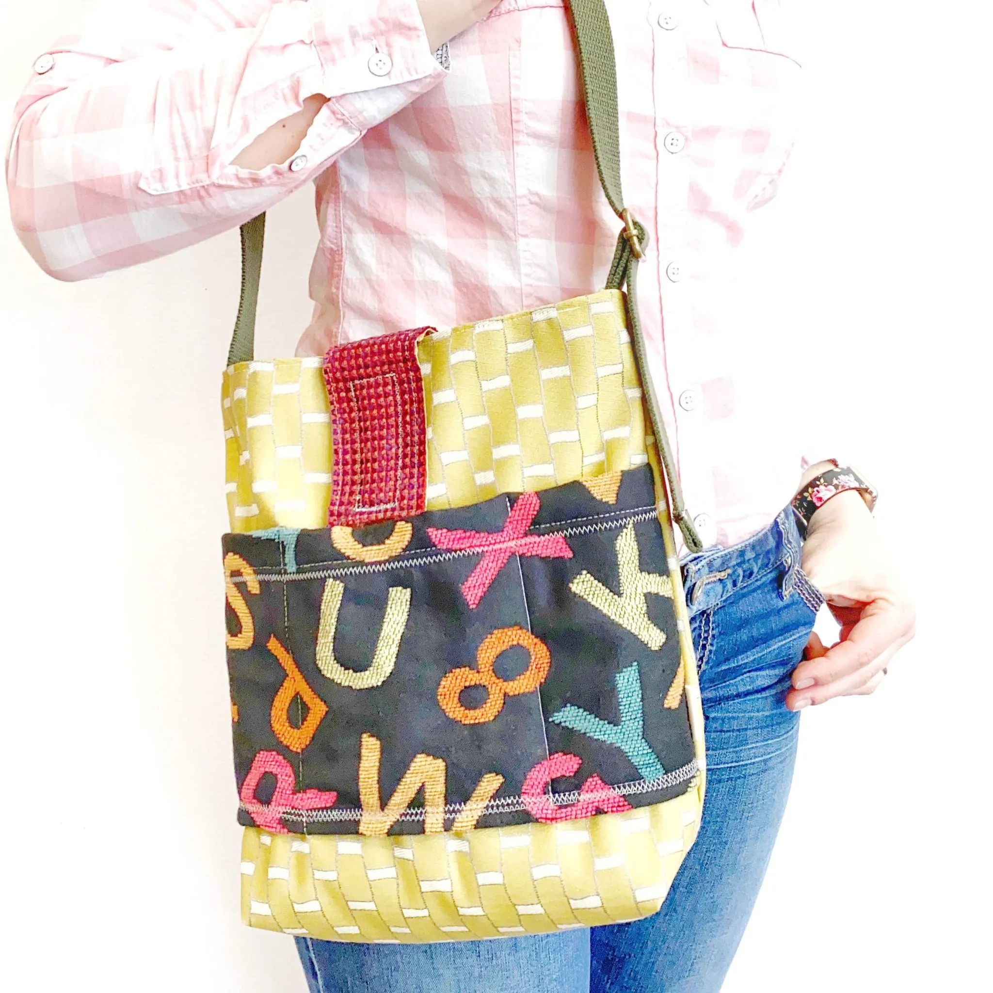 FIND·IT·FAST Crossbody Purse, One of a Kind Bag, Upholstery Upcycled Bag, Black and Chartreuse Medium Size Purse