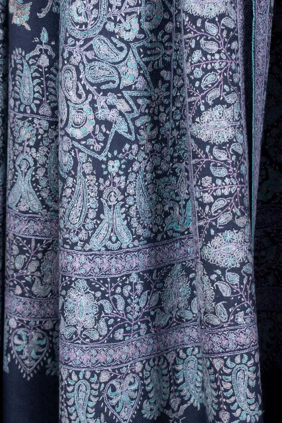 HASEENA - 40x80"