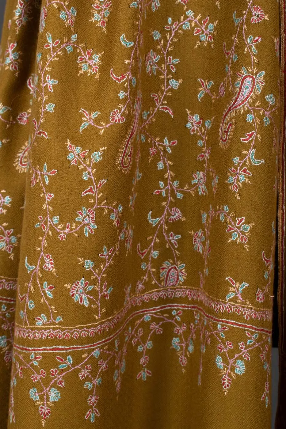 MUNAZAH - 40x80"