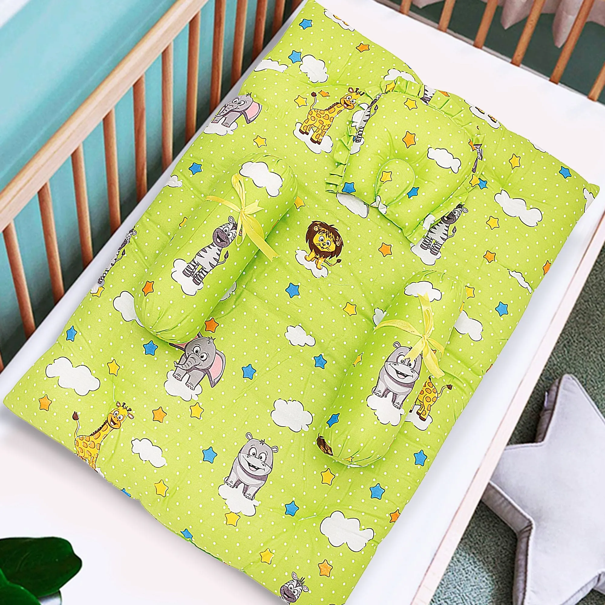 Premium Bedding Gift Set Fun In The Jungle Green