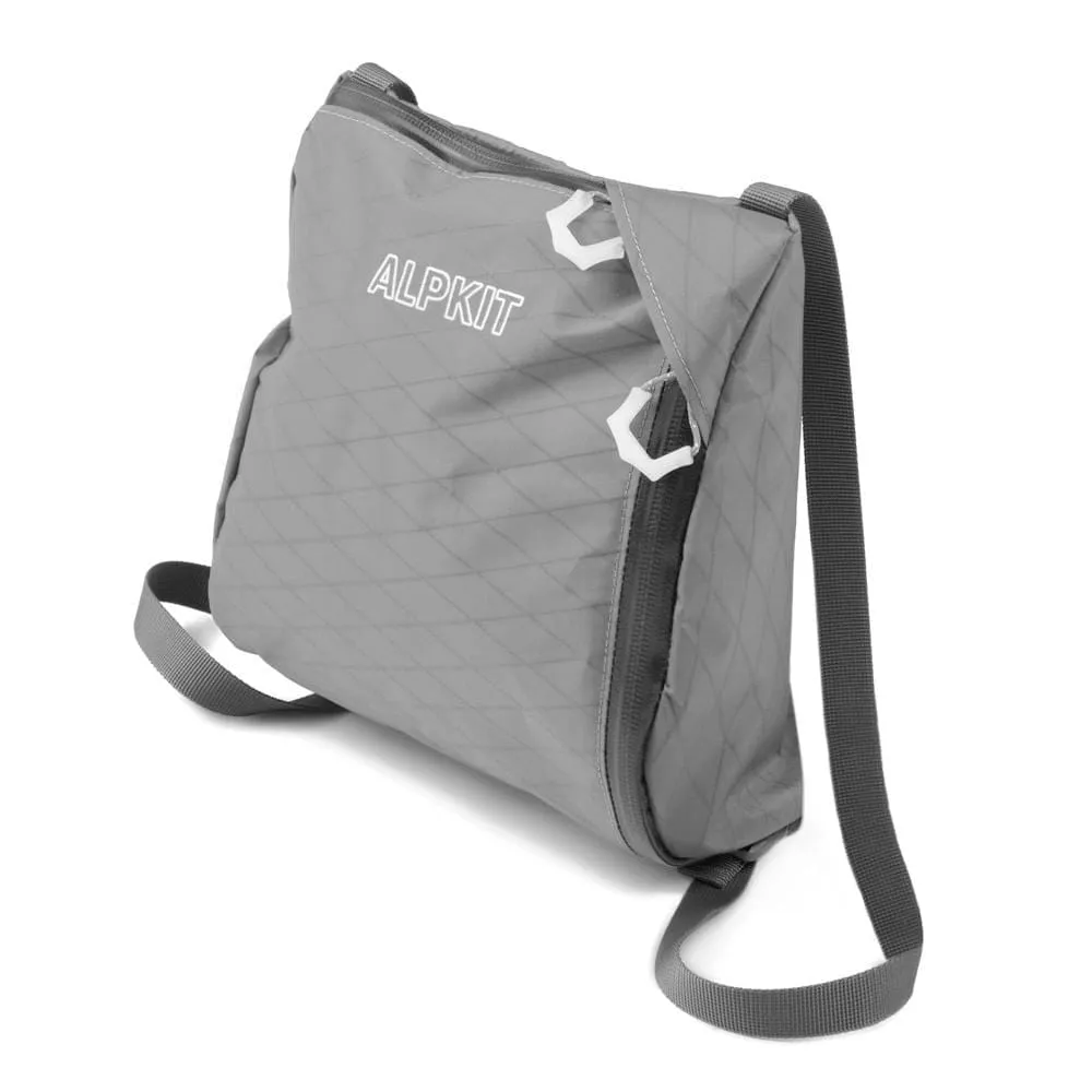 Roo Pouch [2021]