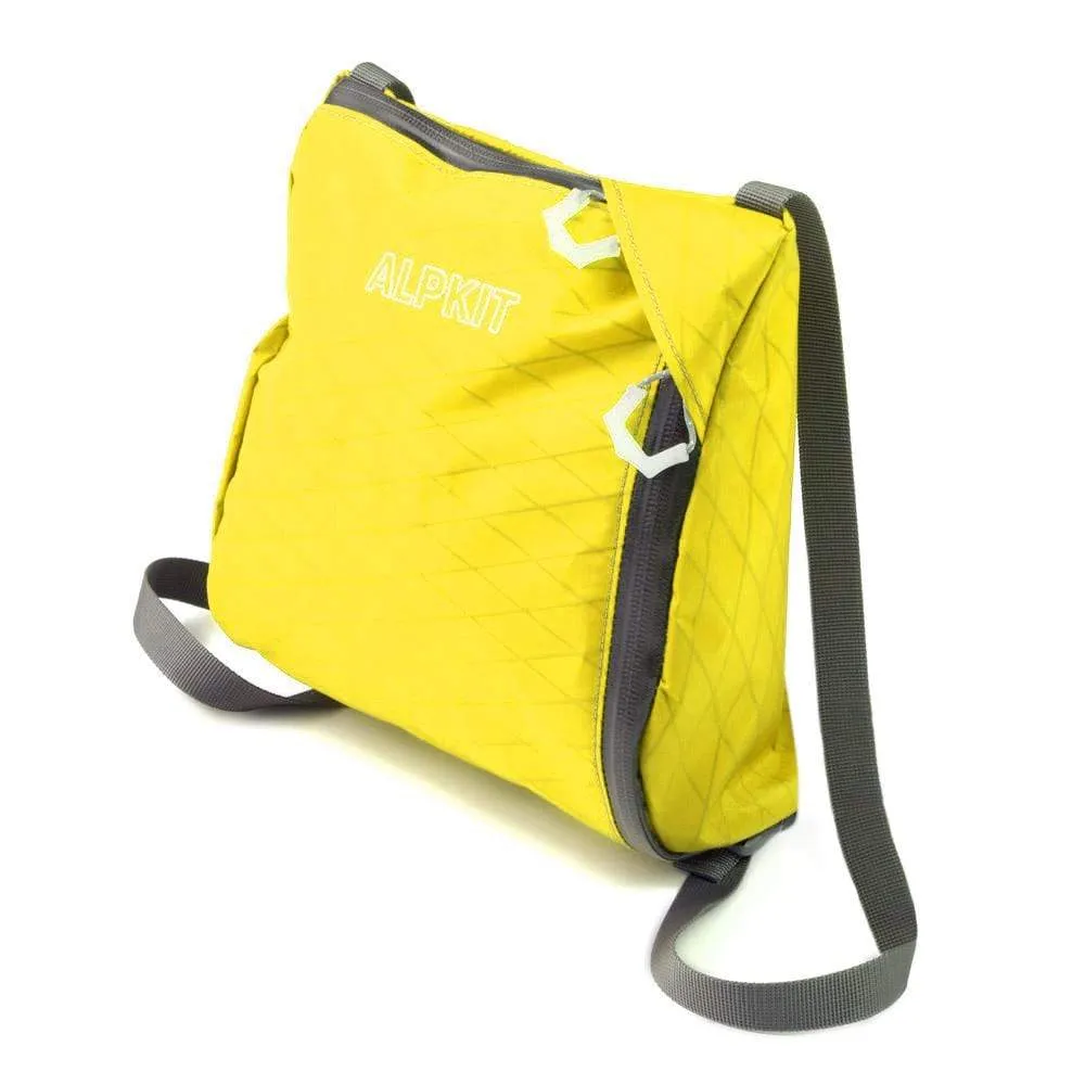 Roo Pouch [2021]