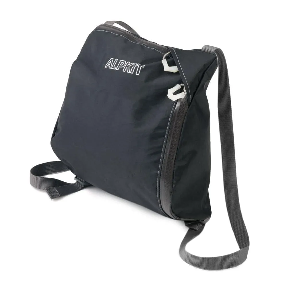 Roo Pouch [2021]